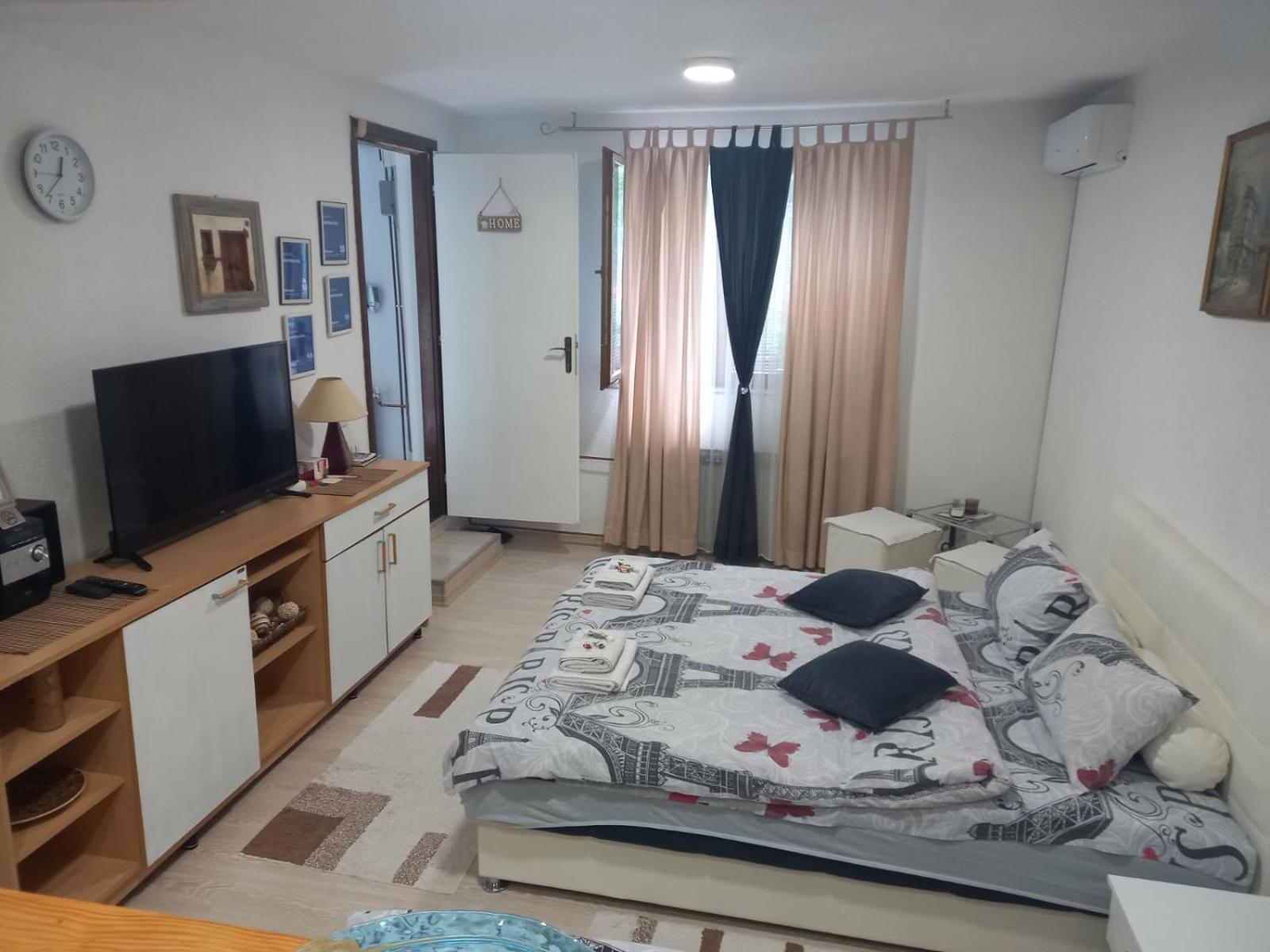 Apartman Azra Сараево Экстерьер фото